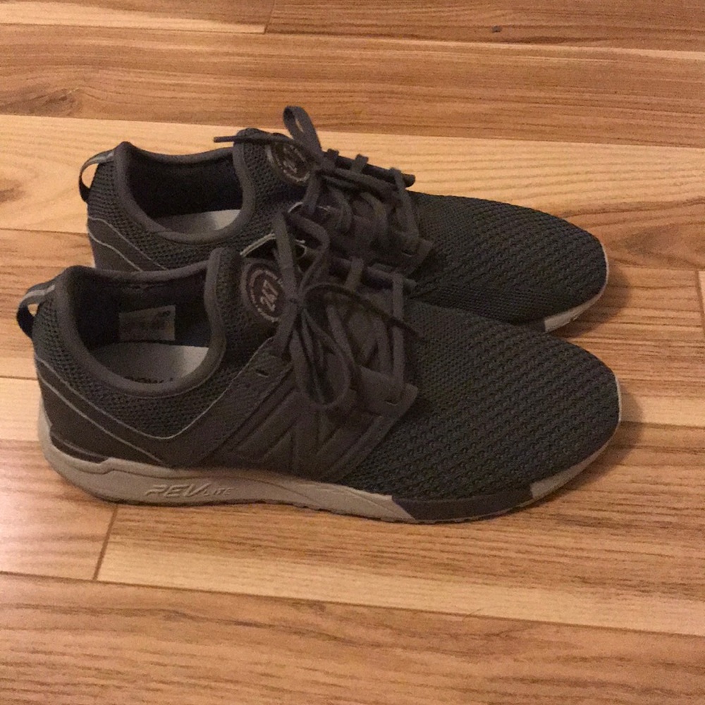 Mens new balance shoes